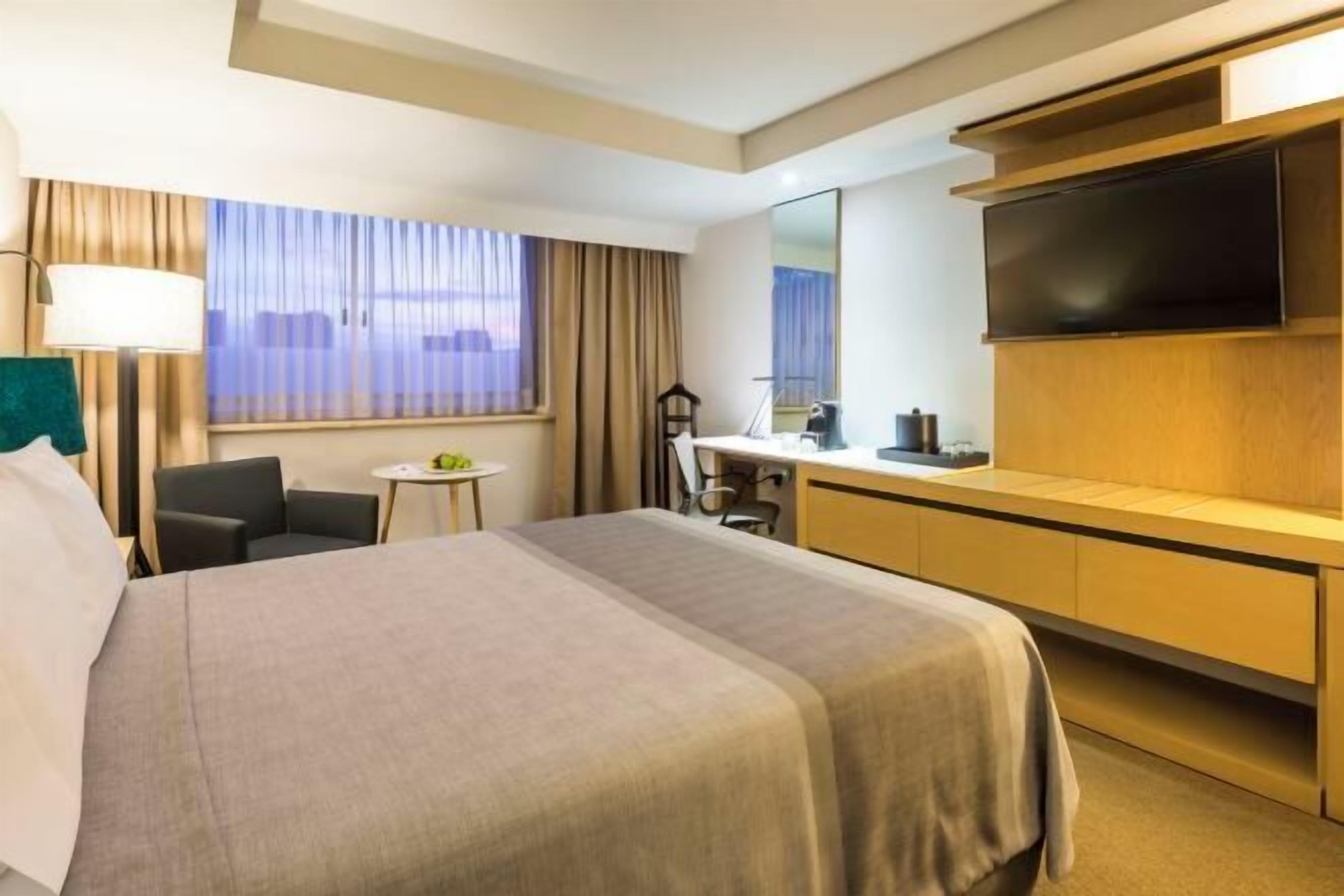 Minibar, in-room safe, desk, laptop workspace