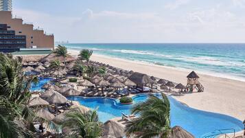 1 bedroom, minibar, in-room safe, desk