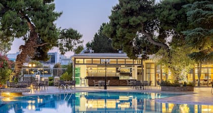 Oasis Hotel Apartments