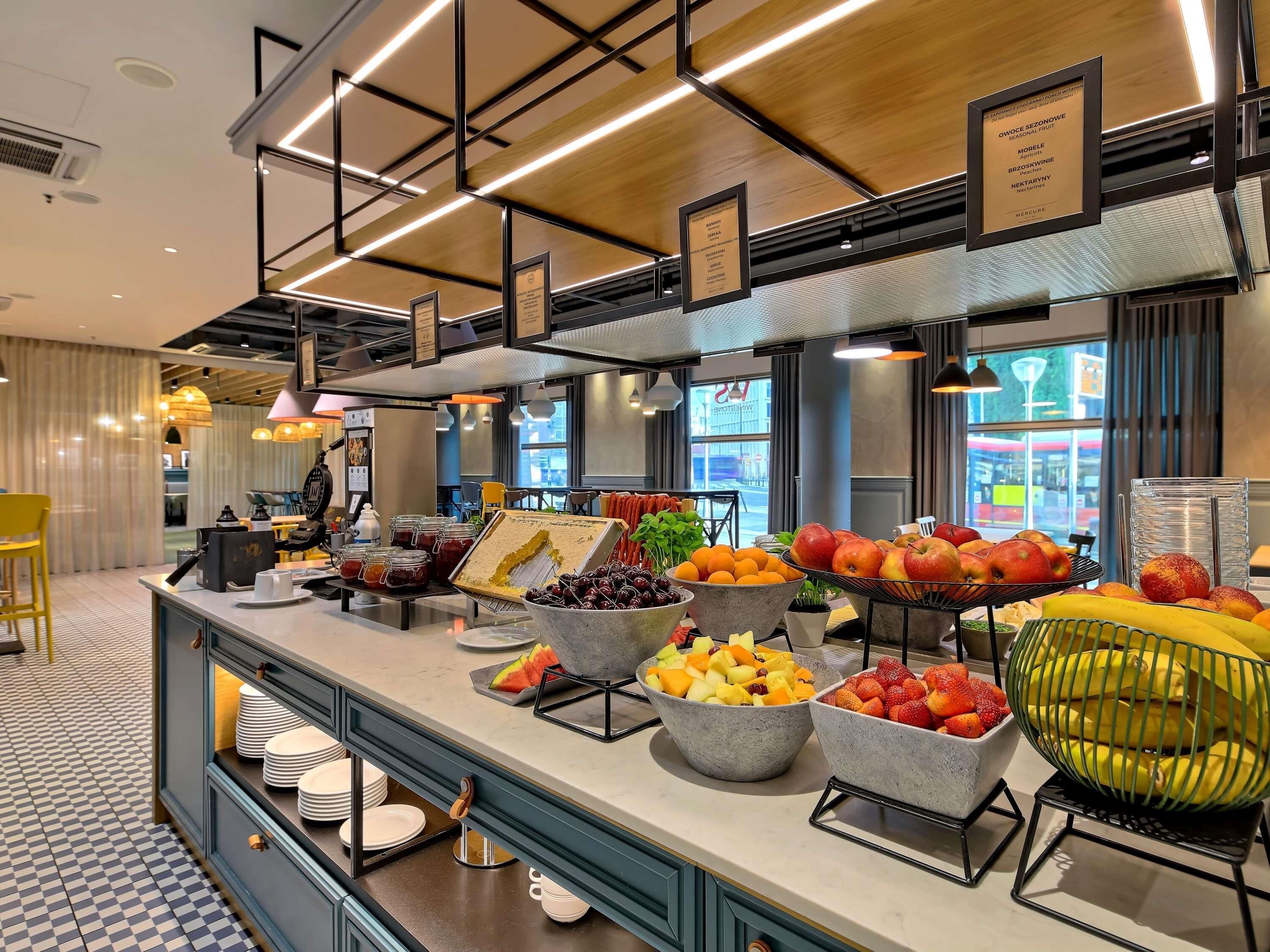 daily buffet breakfast for a fee