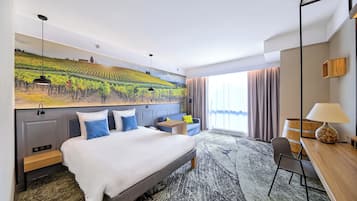 Privilege, Huone, 1 parisänky, kaupunkinäköala | Allergiatestatut vuodevaatteet, tallelokero huoneessa, työpöytä