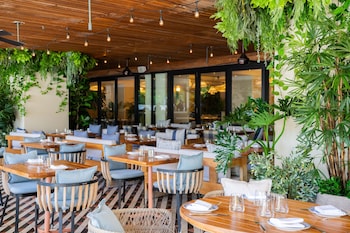 Restaurant at The Ritz-Carlton, South Beach