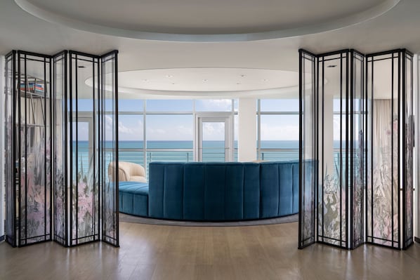 The Ritz-Carlton Suite | 1 bedroom, Egyptian cotton sheets, premium bedding, down comforters