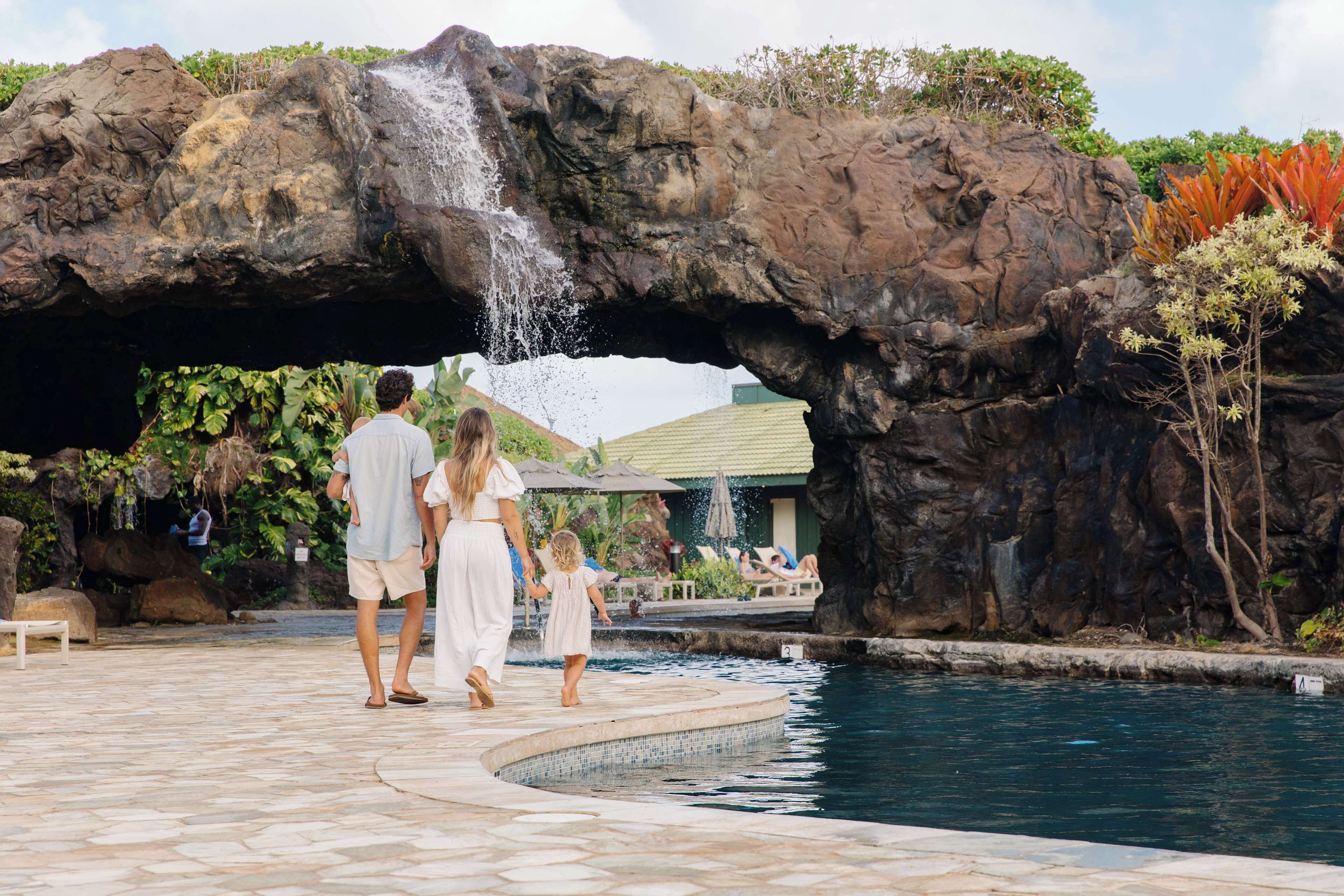 4 outdoor pools, open 8:00 AM to 10:00 PM, pool umbrellas, pool loungers