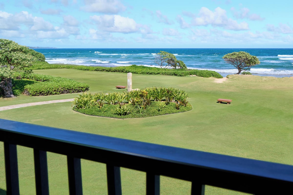 Signature Suite, 1 King Bed, Oceanfront (Newly Renovated) | Down comforters, in-room safe, desk, laptop workspace