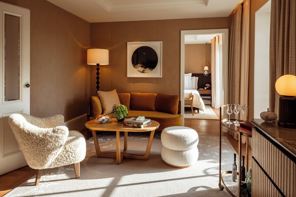 Two-Bedroom Lakeview Suite | Hochwertige Bettwaren, Minibar (mit einigen kostenlosen Artikeln)