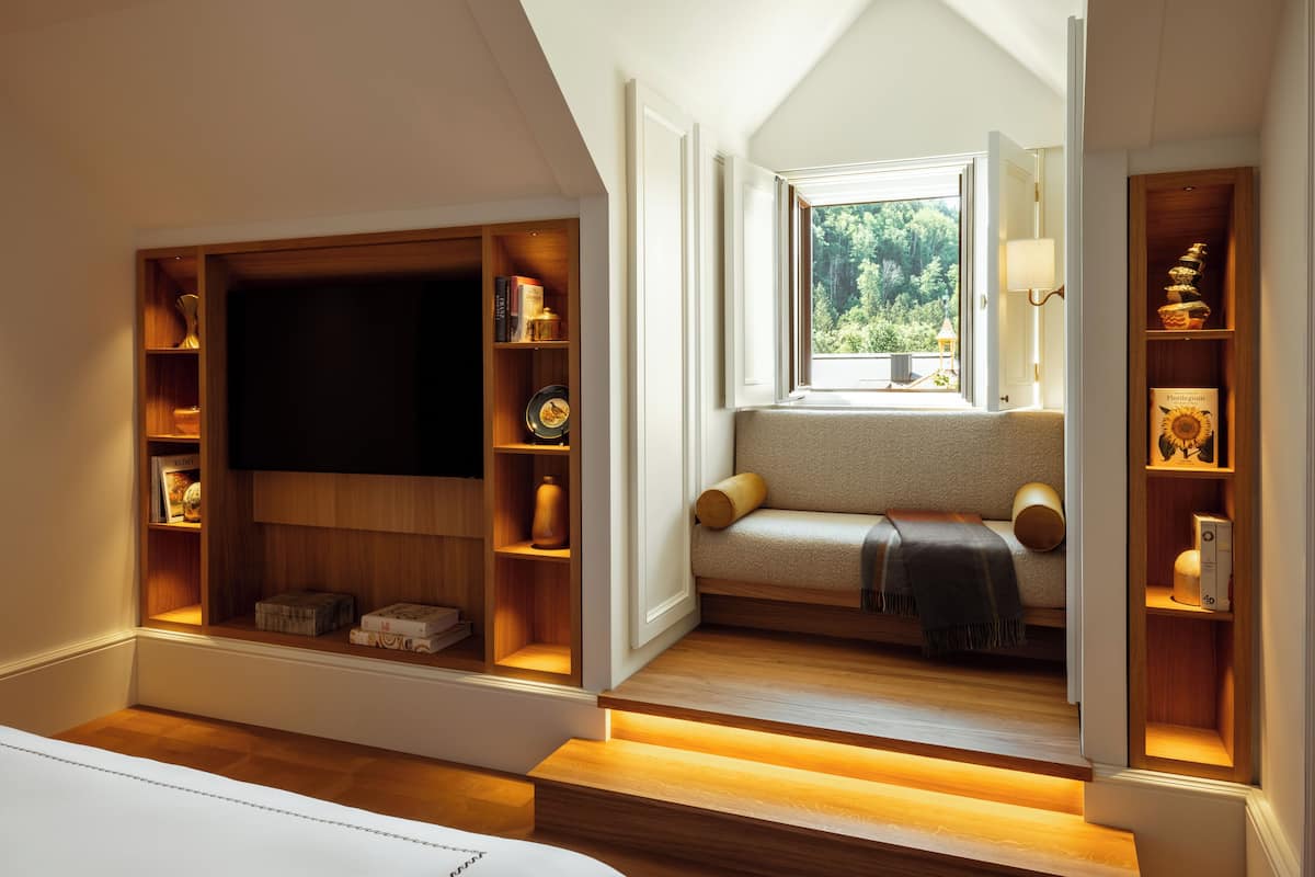 premier suite, lake view | 1 bedroom, premium bedding, free minibar items, in-room safe