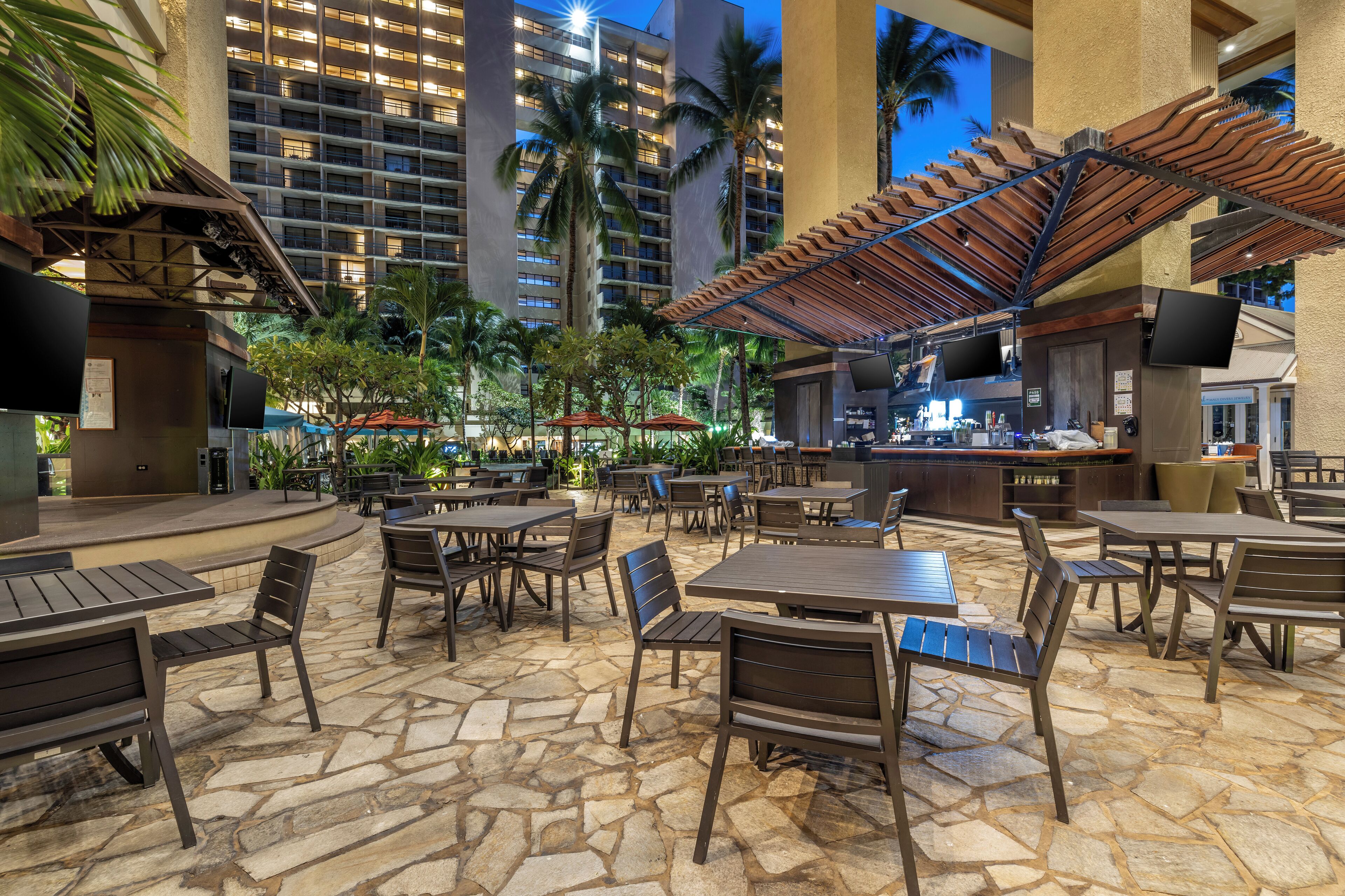 Photo - Hilton Grand Vacations Club at Hilton Hawaiian Village