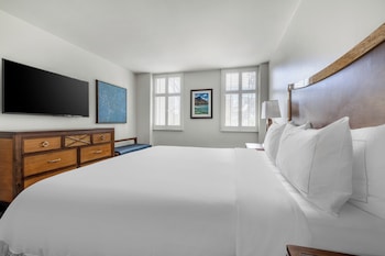 Premium bedding, pillowtop beds, in-room safe, blackout drapes at Hilton Grand Vacations Club at Hilton Hawaiian Village