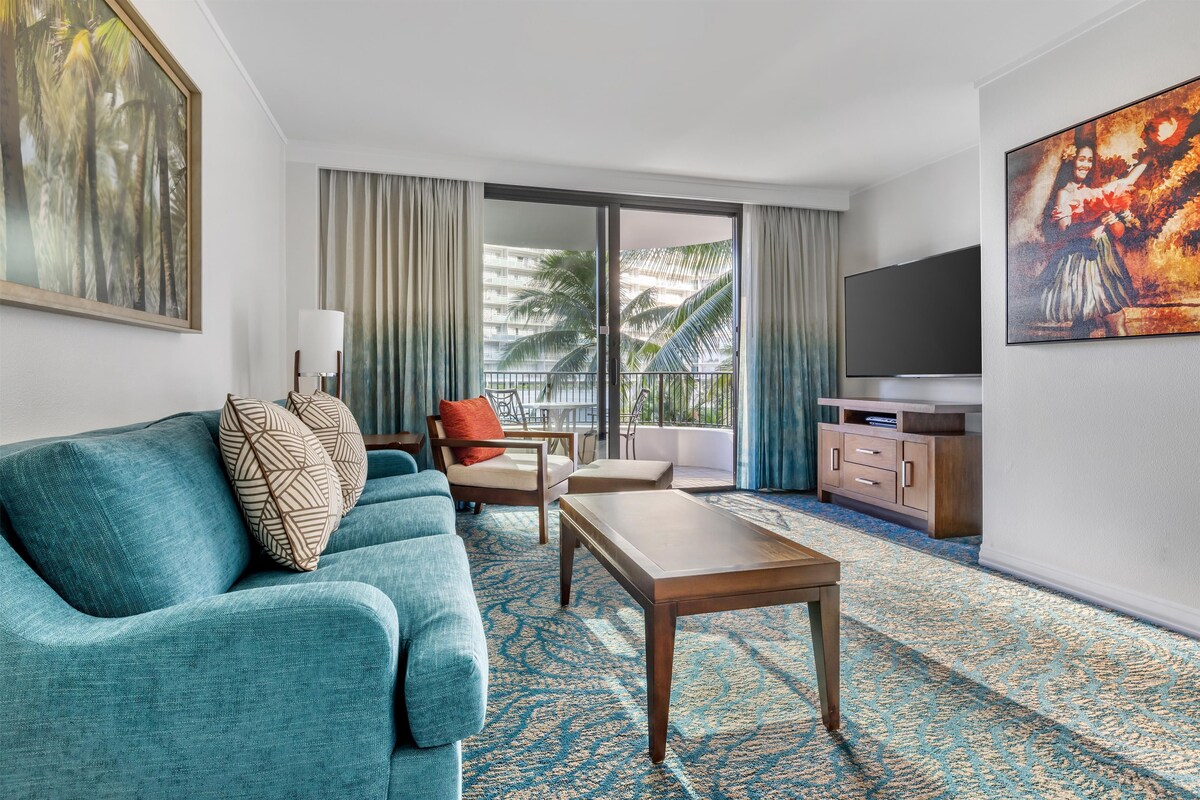 LAGOON TOWER 1 BDRM STNDARD VW KING STE SFABD | 거실 공간 | 케이블 채널 시청이 가능한 47인치 LCD TV, TV, 비디오 게임기