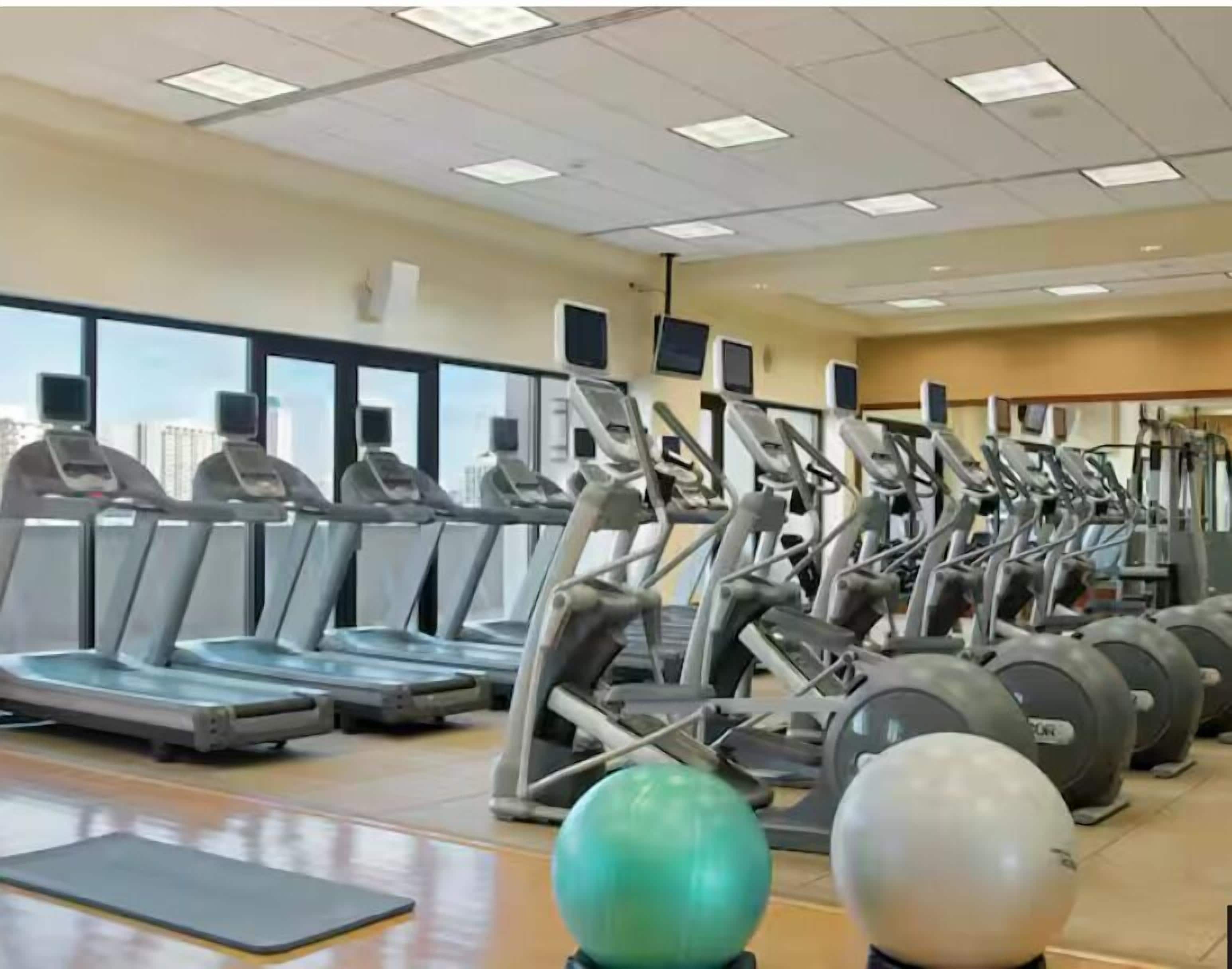 Photo - Hilton Grand Vacations Club at Hilton Hawaiian Village