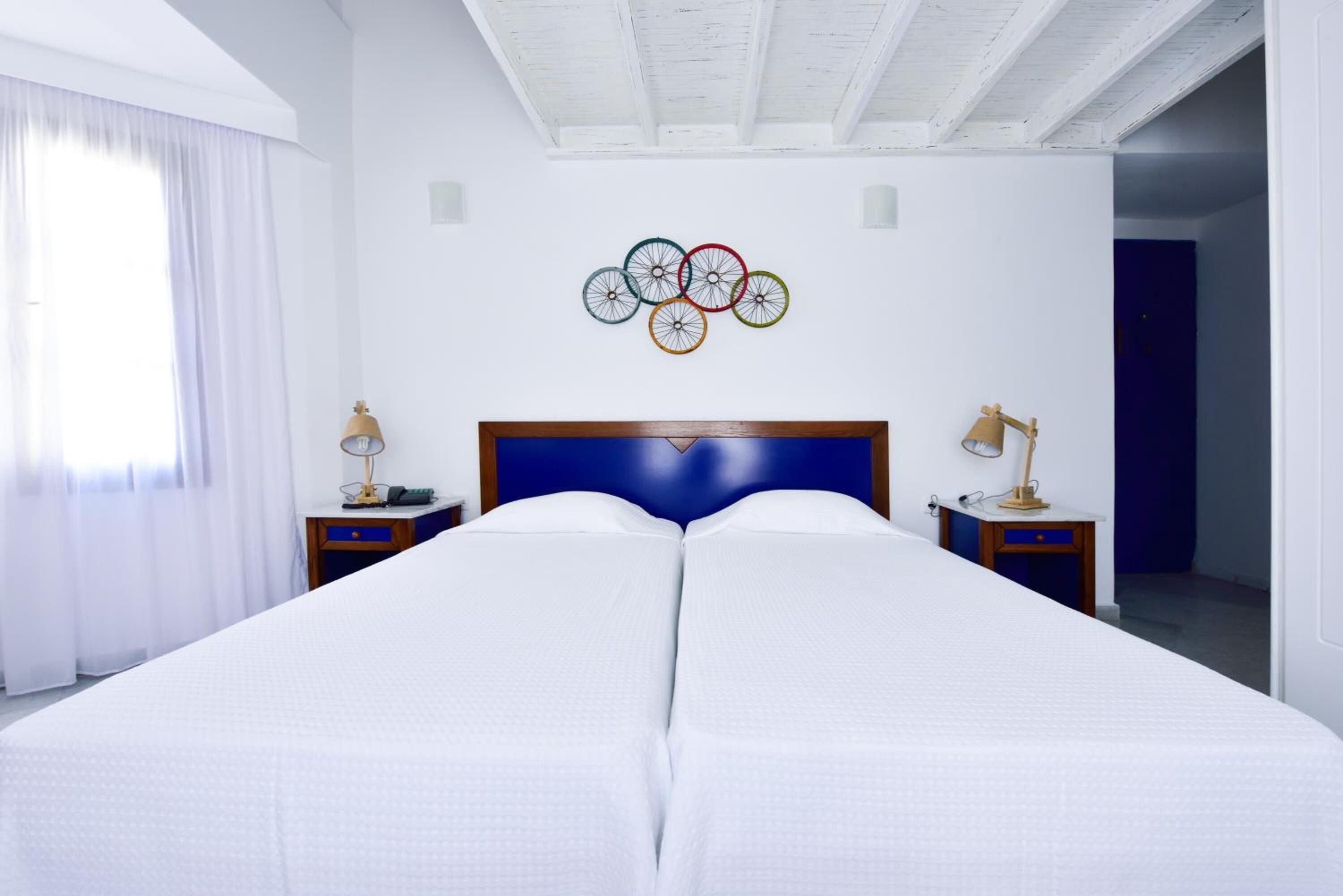 minibar, in-room safe, free wifi