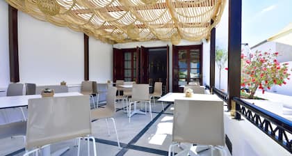Kalidon Beach Hotel