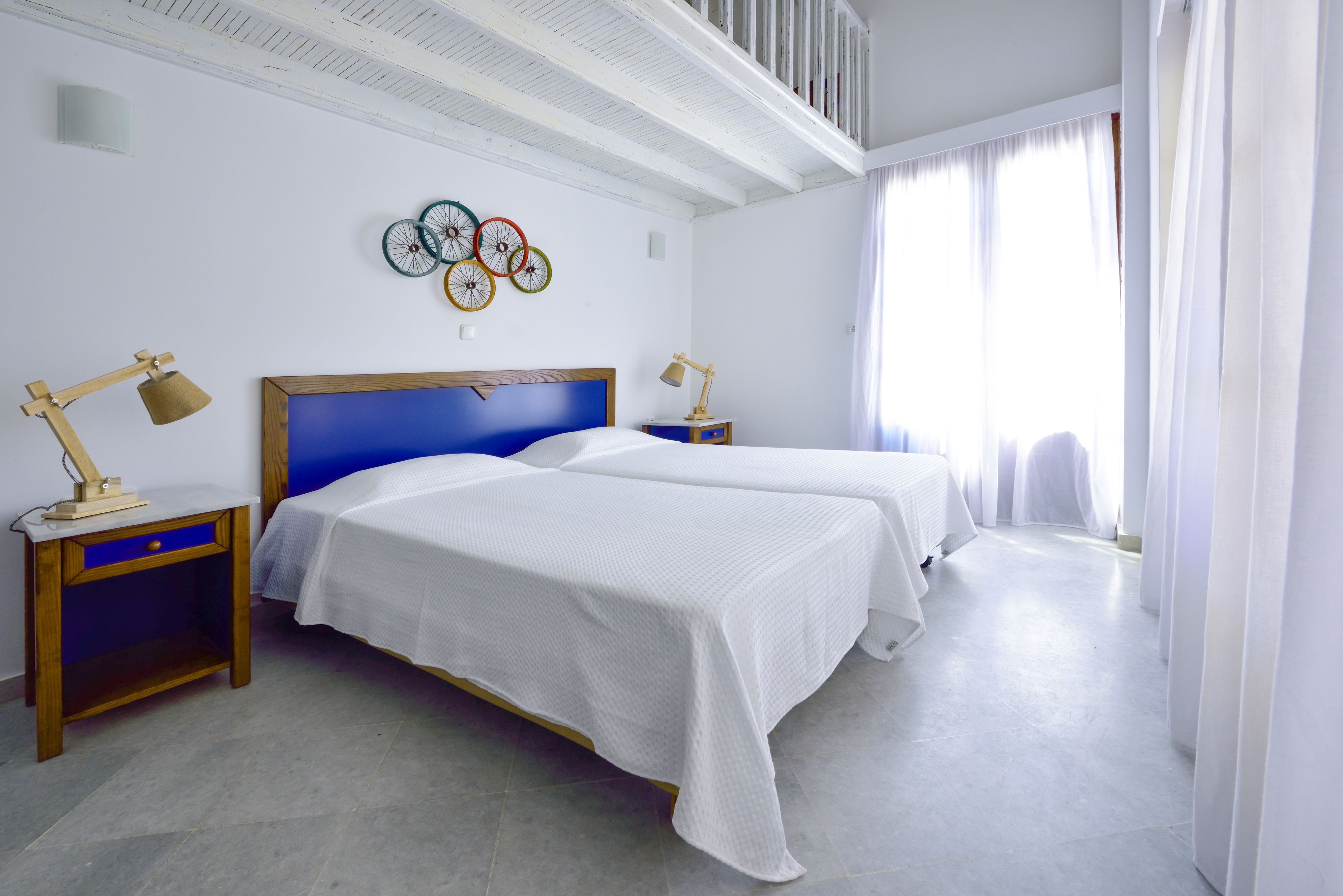 minibar, in-room safe, free wifi