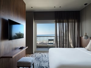 Deluxe Suite with Sea View