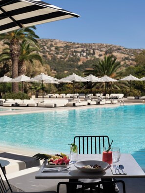 2 outdoor pools, pool umbrellas, sun loungers - Doryssa Seaside Resort (Samos)