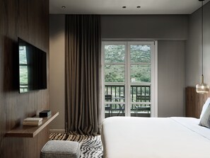 Deluxe Suite with Garden View | View from room