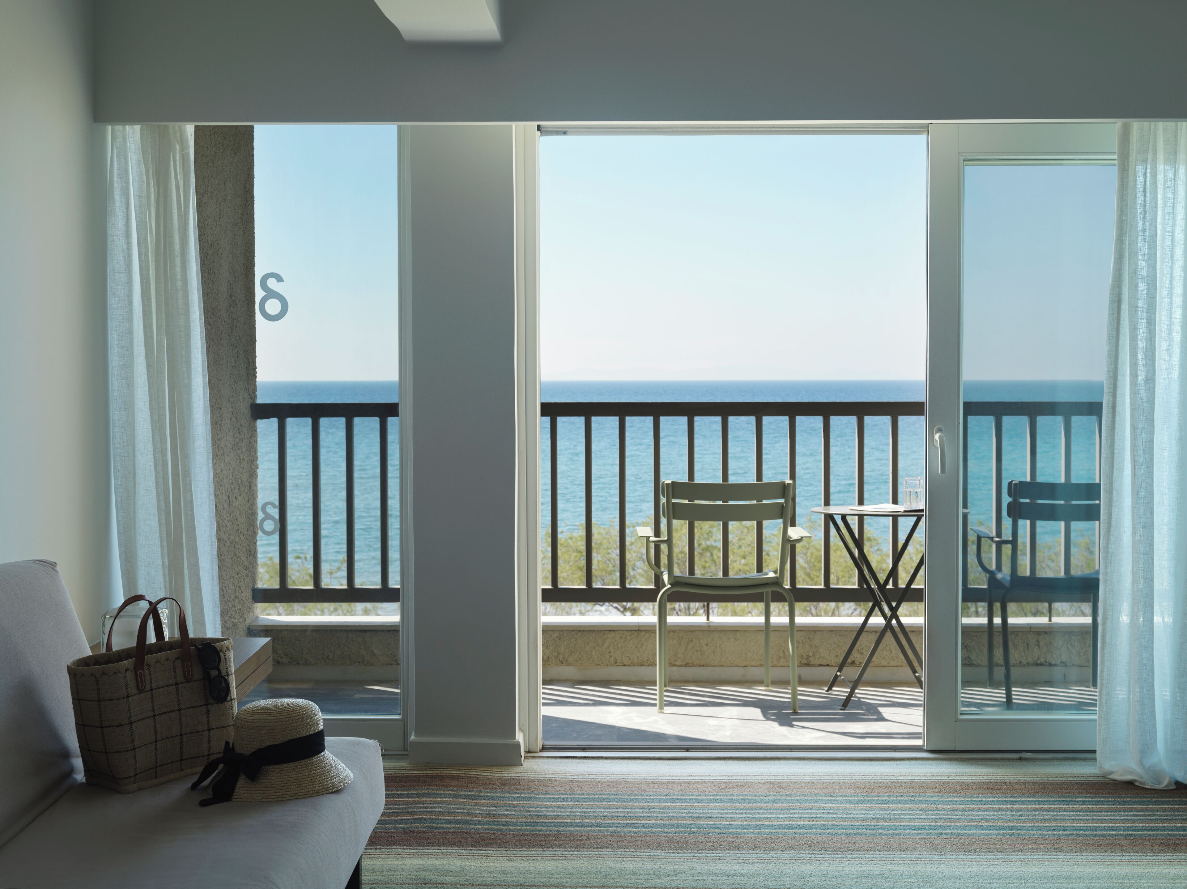 Superior Junior Suite Sea View | Caja de seguridad en la habitación, wifi gratis y ropa de cama 