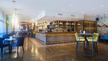 Bar (in der Unterkunft)
