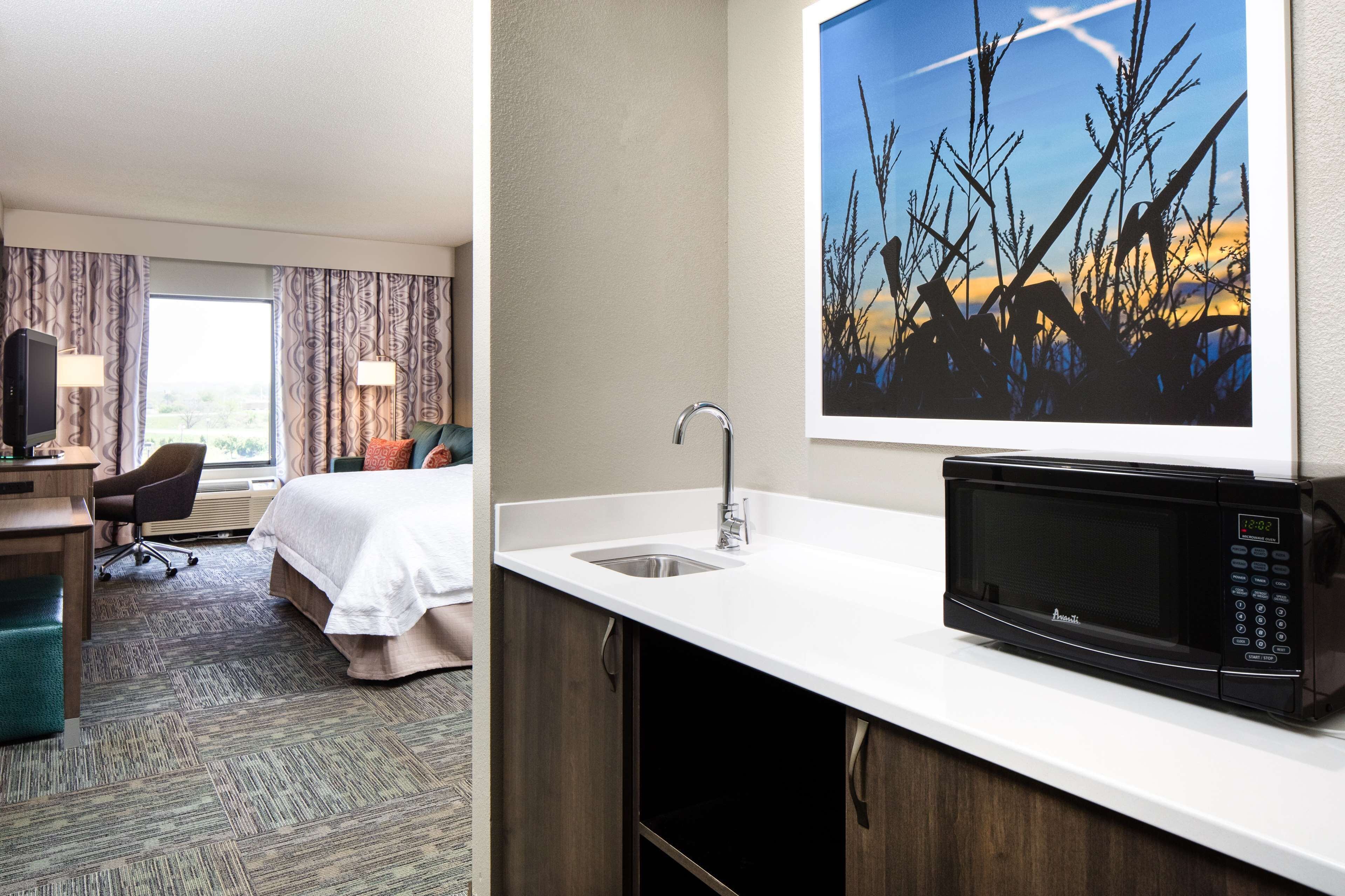 king with kitchen non smoking | laptop workspace, iron/ironing board, free wifi, bed sheets