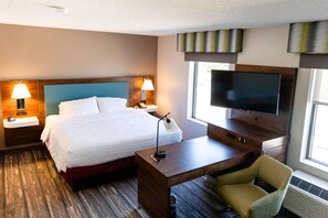Desk, iron/ironing board, rollaway beds, free WiFi