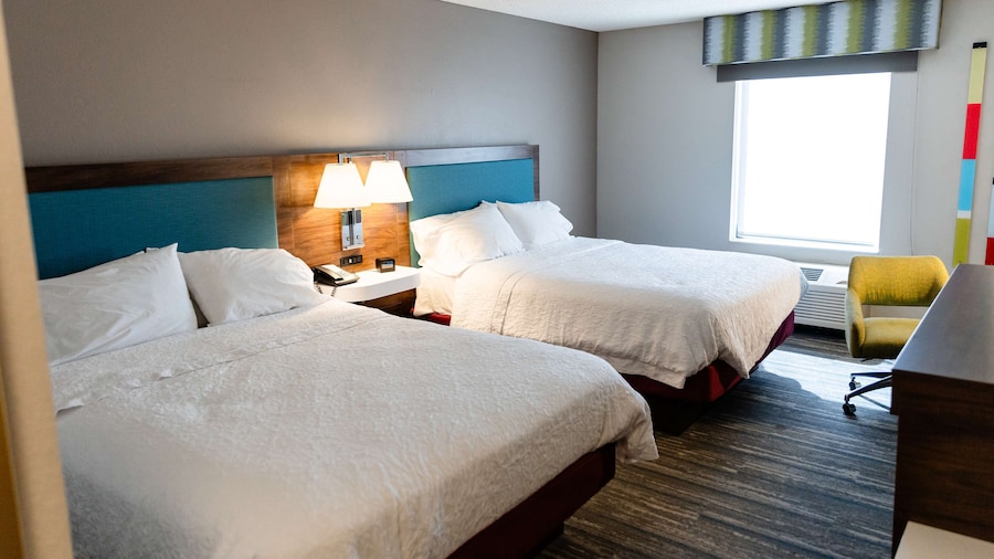 Hampton Inn & Suites Scottsbluff Conference Center