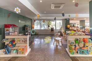 Children's play area - indoor - Prestige Goya Park (Roses)