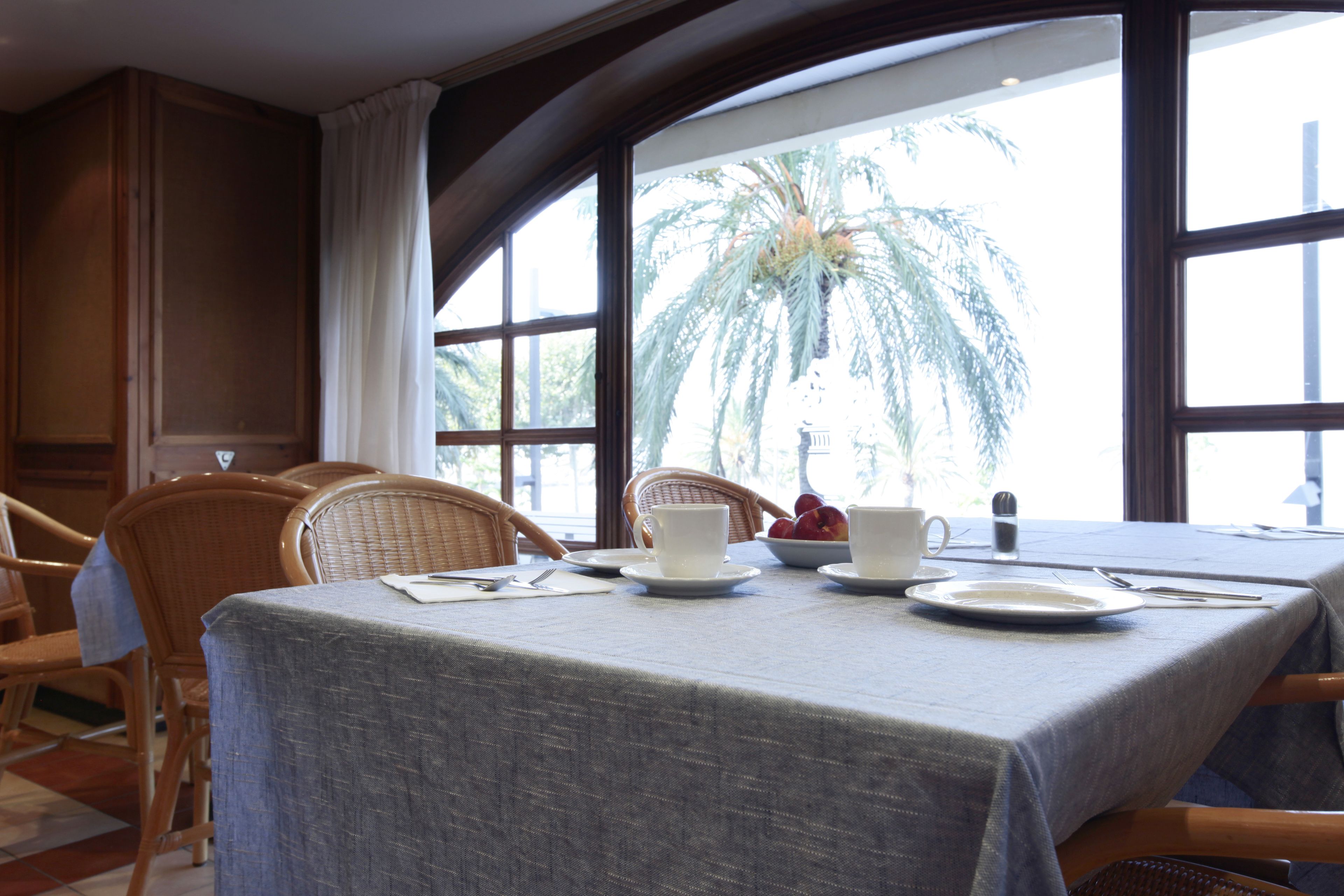 daily buffet breakfast (eur 12 per person)