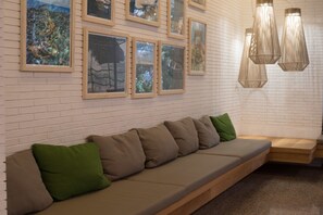 Sala de estar en el lobby