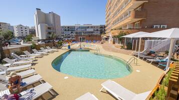 Piscina a l'aire lliure