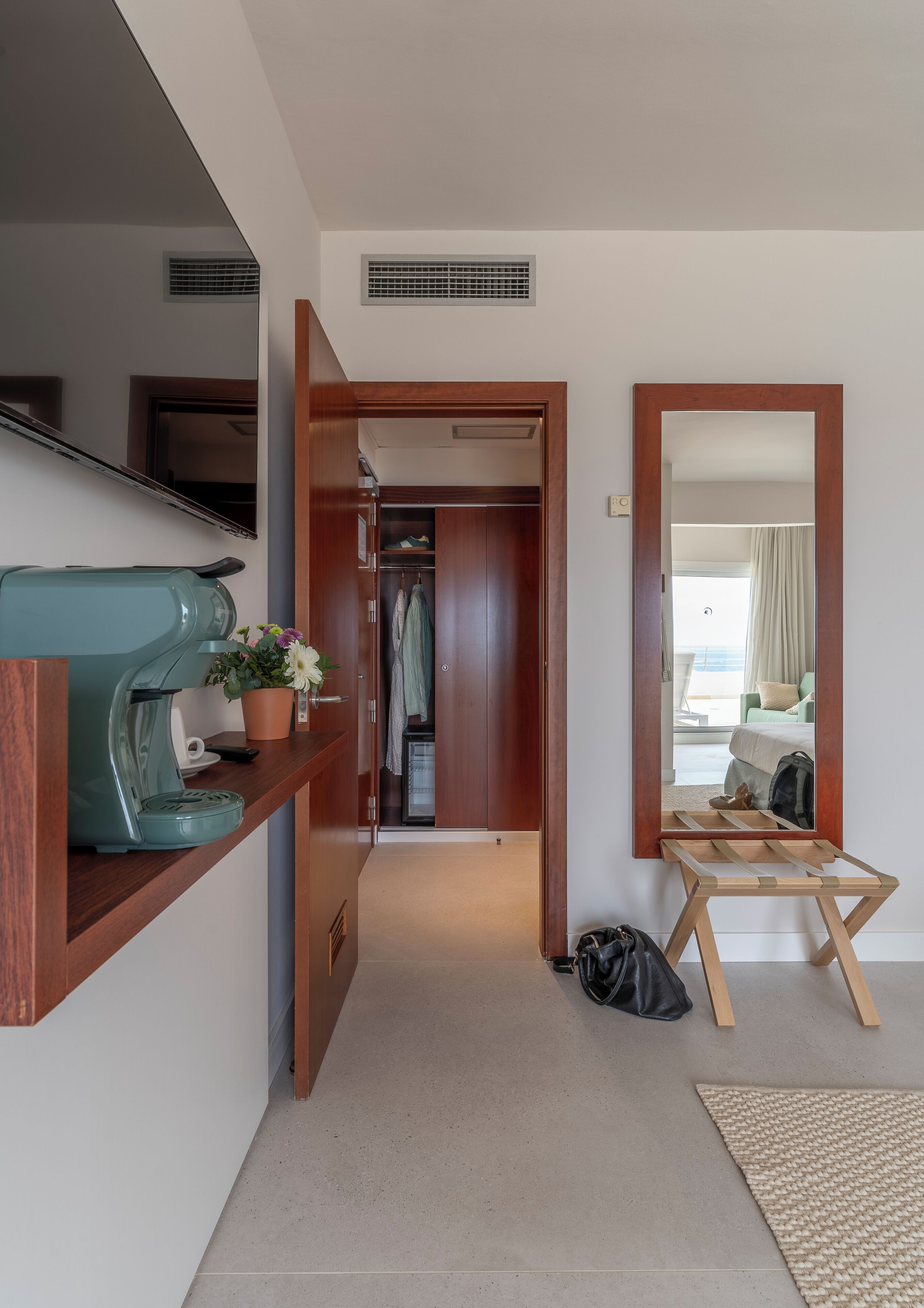 Photo - Prestige Victoria