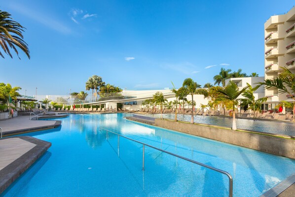 3 outdoor pools, pool umbrellas, sun loungers - Alexandre Troya (Adeje)