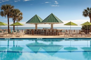 2 bars/lounges, poolside bar