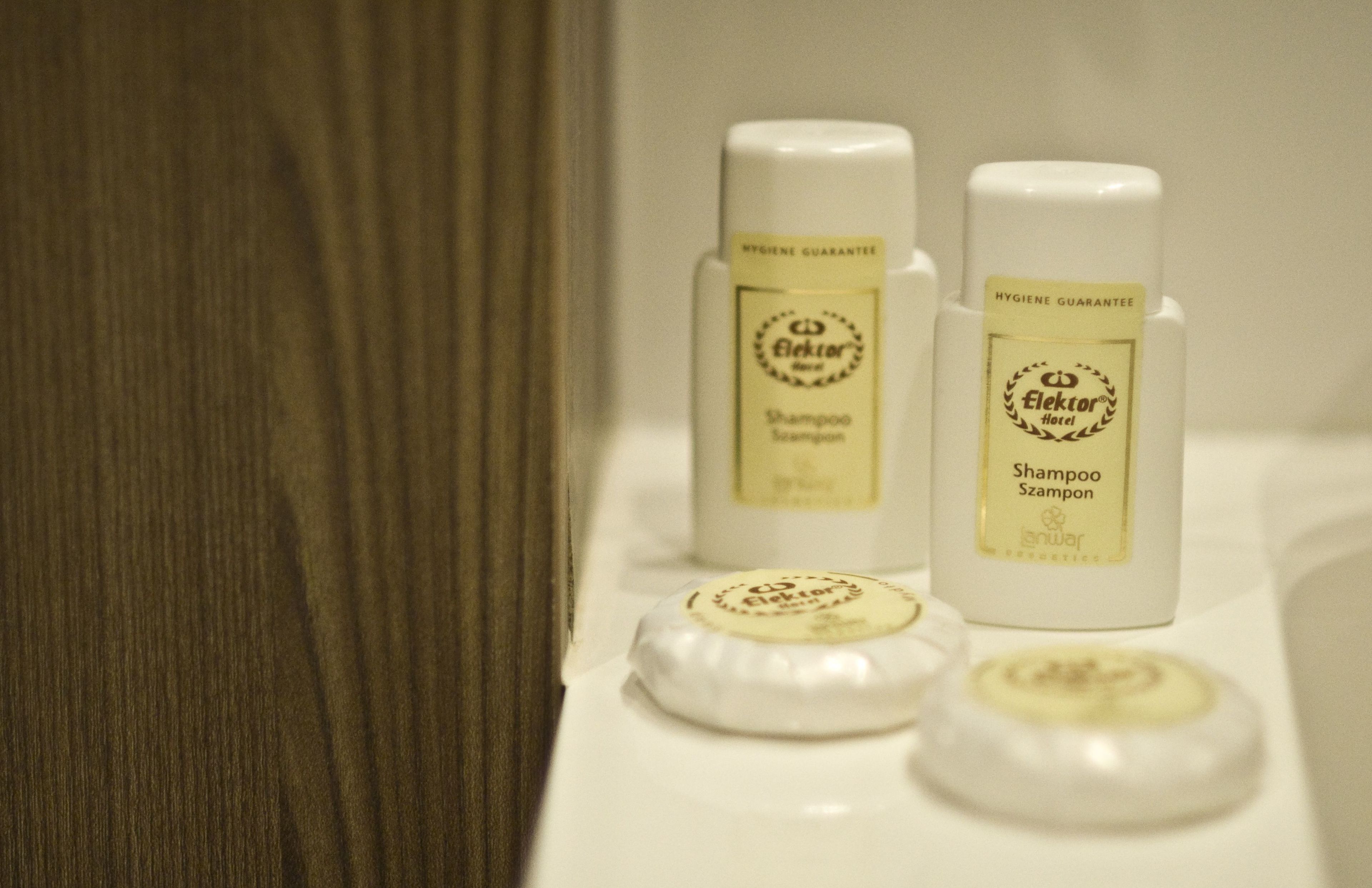 deluxe triple room, 1 bedroom, bathtub | bathroom | rainfall showerhead, free toiletries, hair dryer, slippers