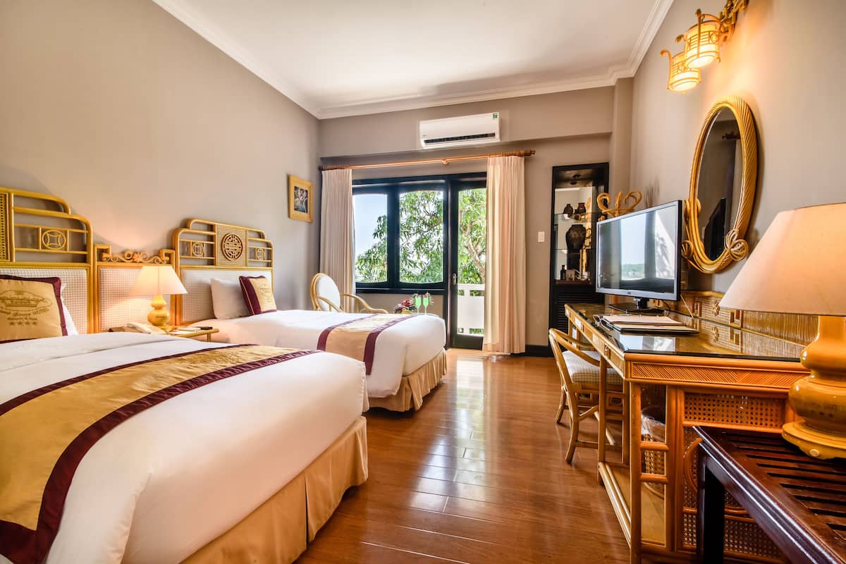 Deluxe Room, Garden View | View from room