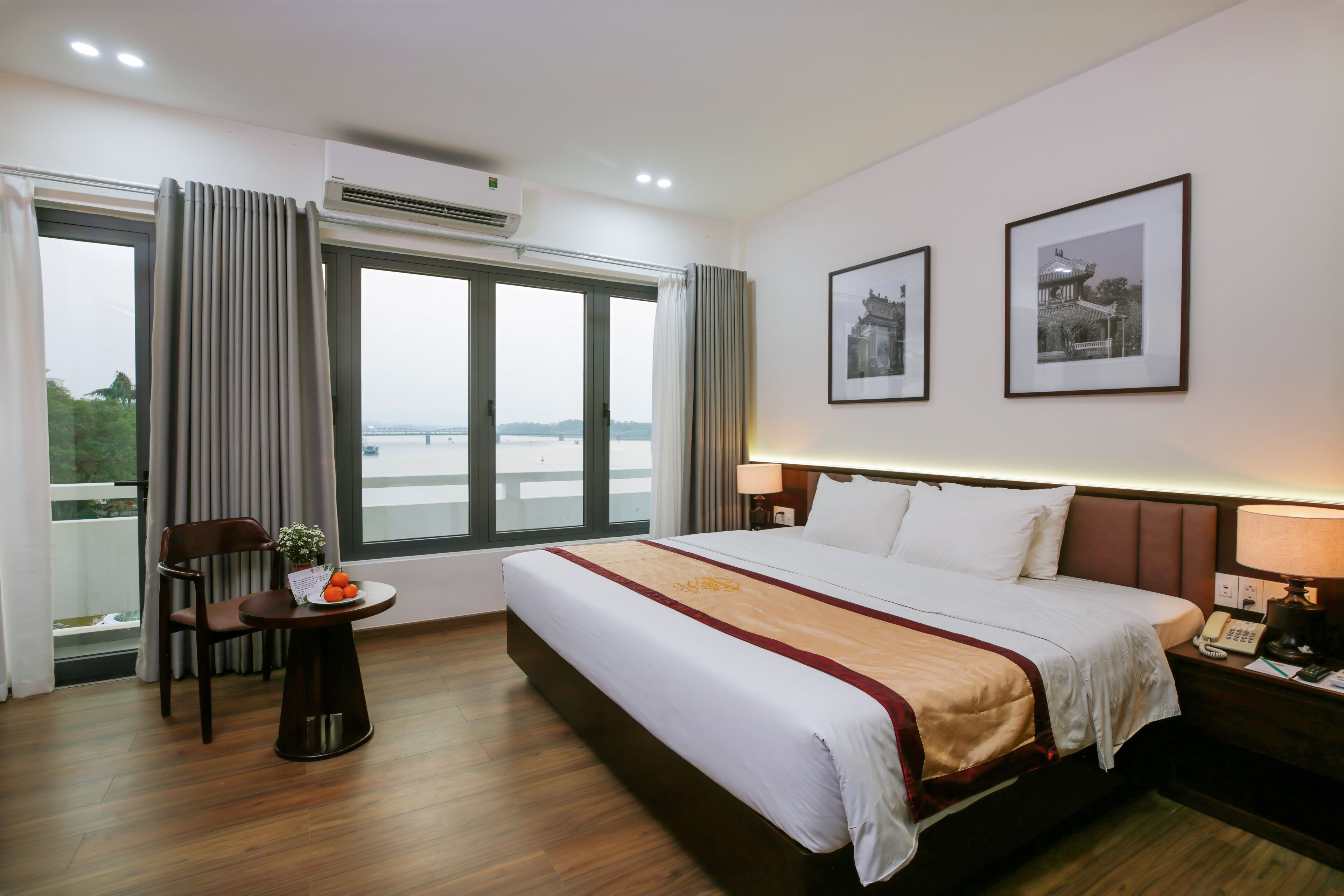 Premier Room, 1 Queen Bed, River View
