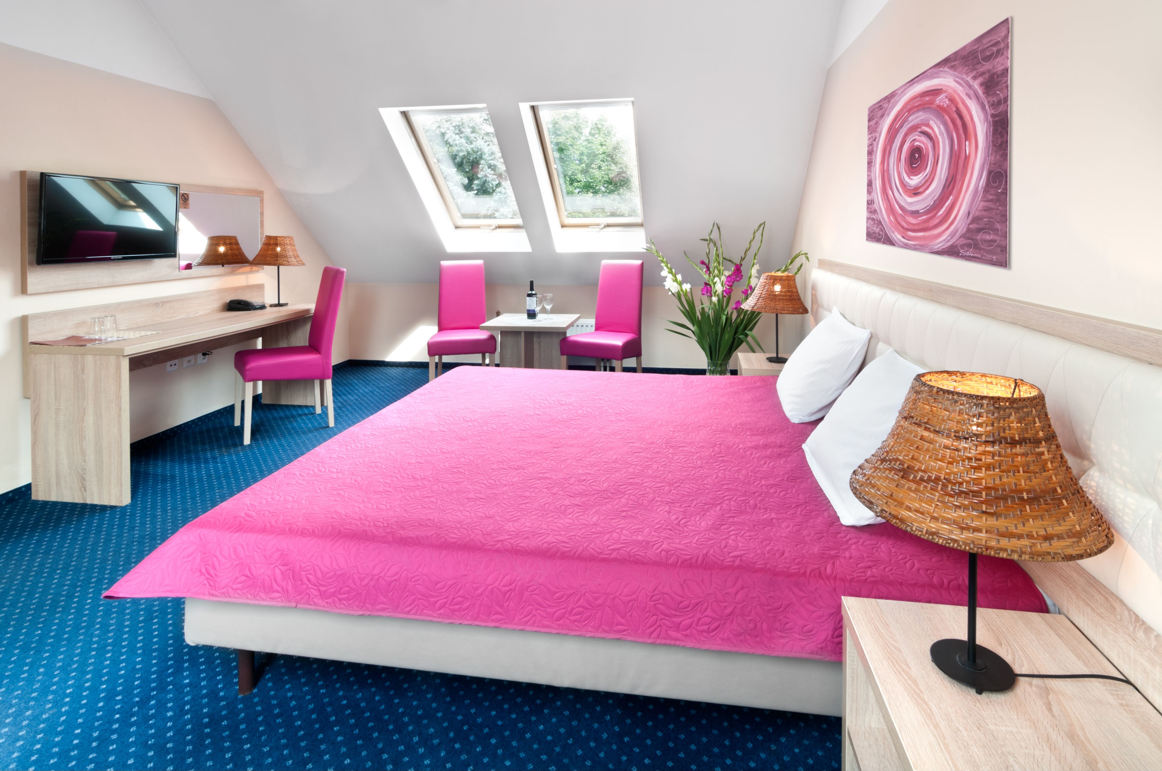 standard double or twin room | hypo-allergenic bedding, desk, iron/ironing board, free cots/infant beds