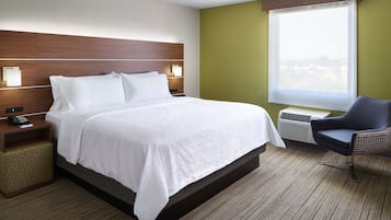 Suite, 1 King Bed | In-room safe, desk, laptop workspace, blackout drapes