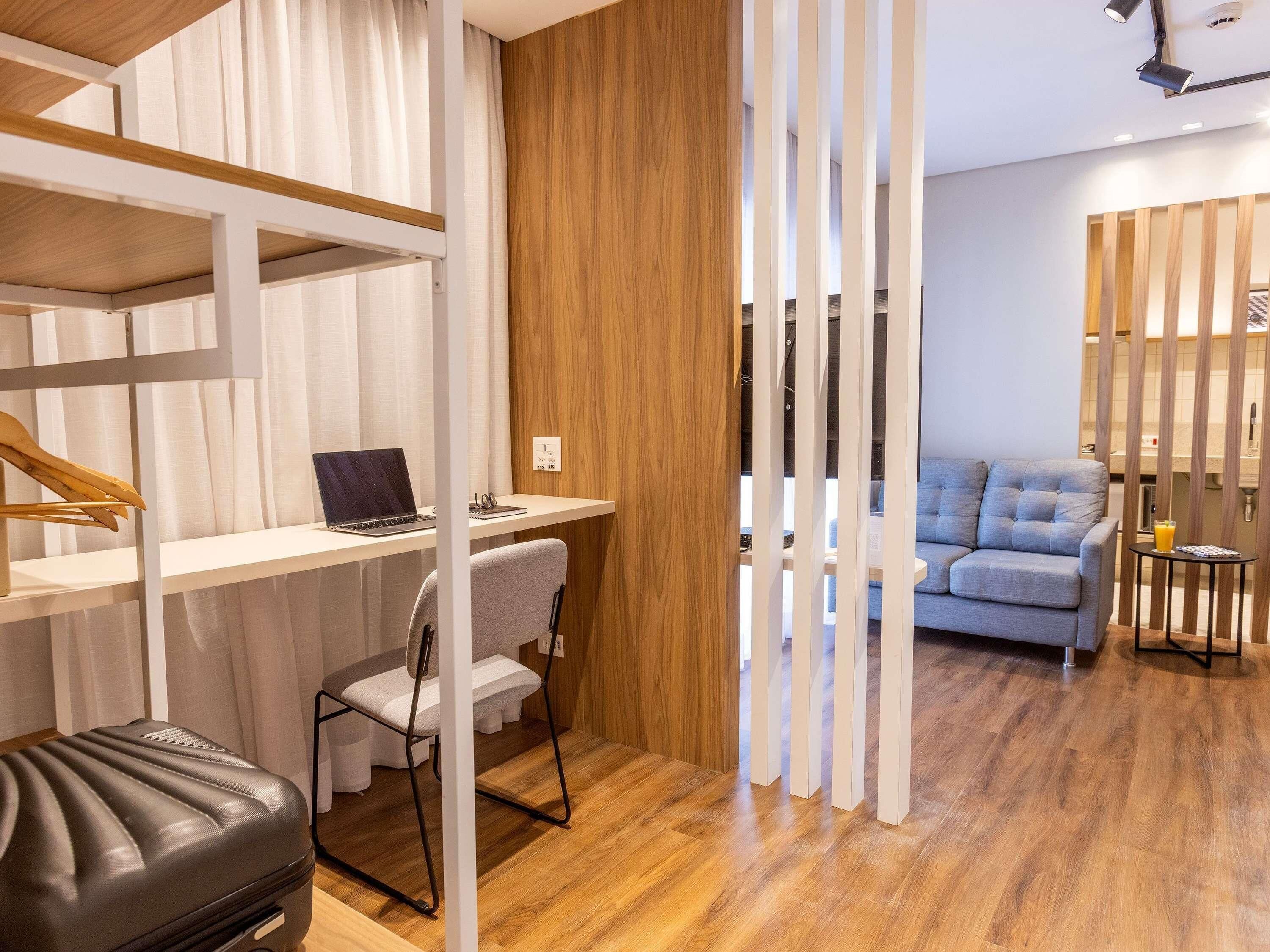 Minibar, in-room safe, individually decorated, individually furnished