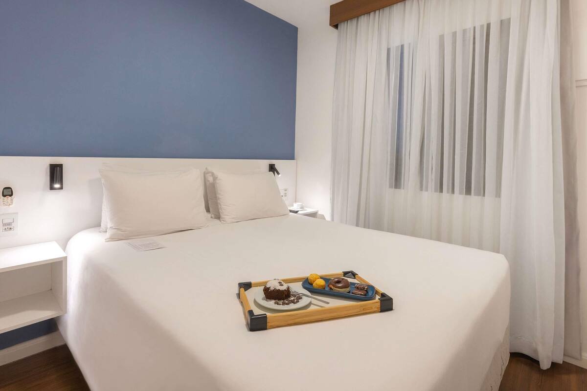 Apartamento Família com 1 camas de casal 1 cama solteiro 1 sofá cama na sala e 2 banheiros | Minibar, una cassaforte in camera, postazione laptop, tende oscuranti