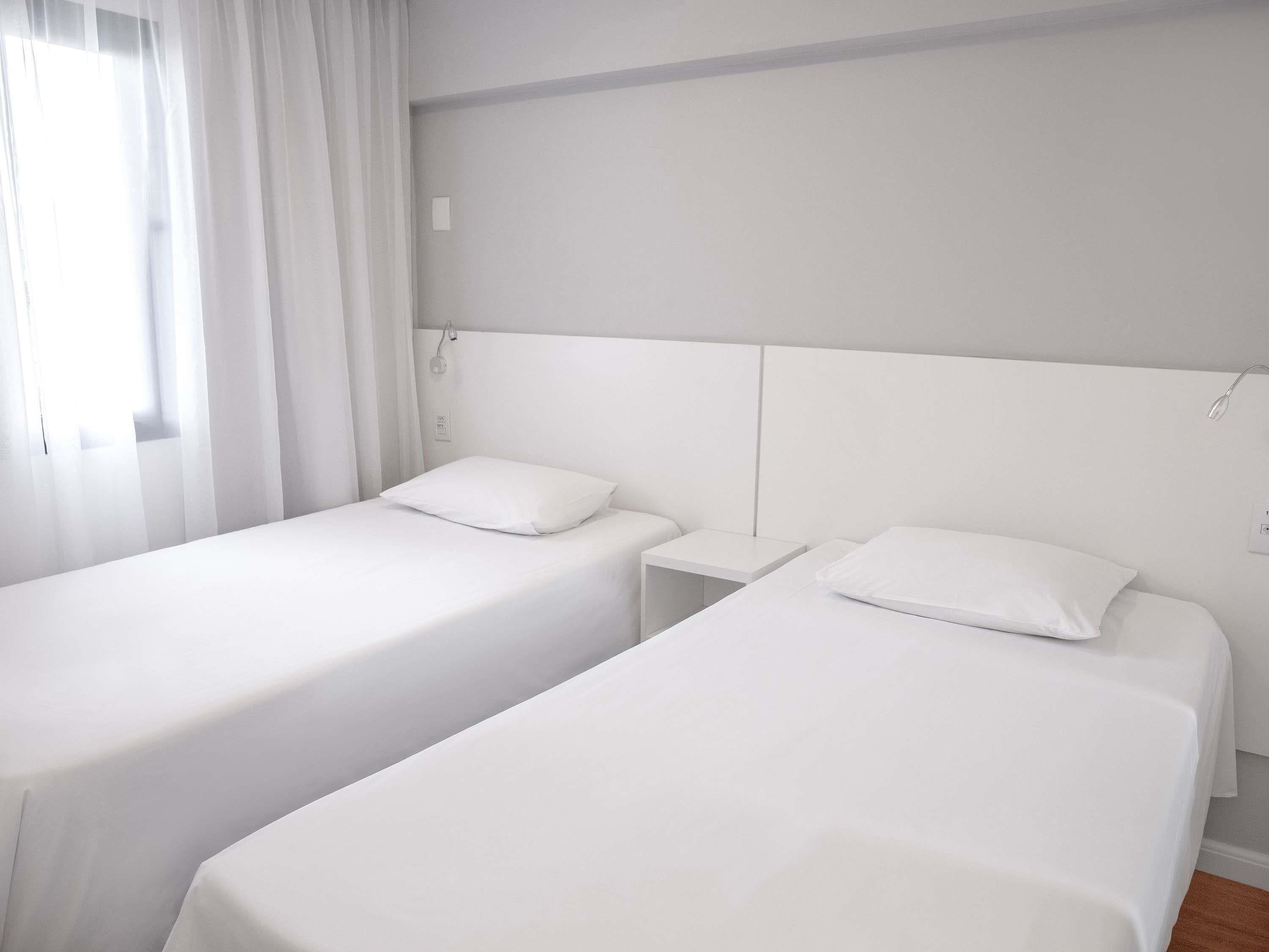 Appartement | Een minibar, een kluis op de kamer, een laptopwerkplek