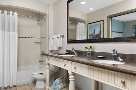 Sheraton Broadway Resort Villas - Image 13