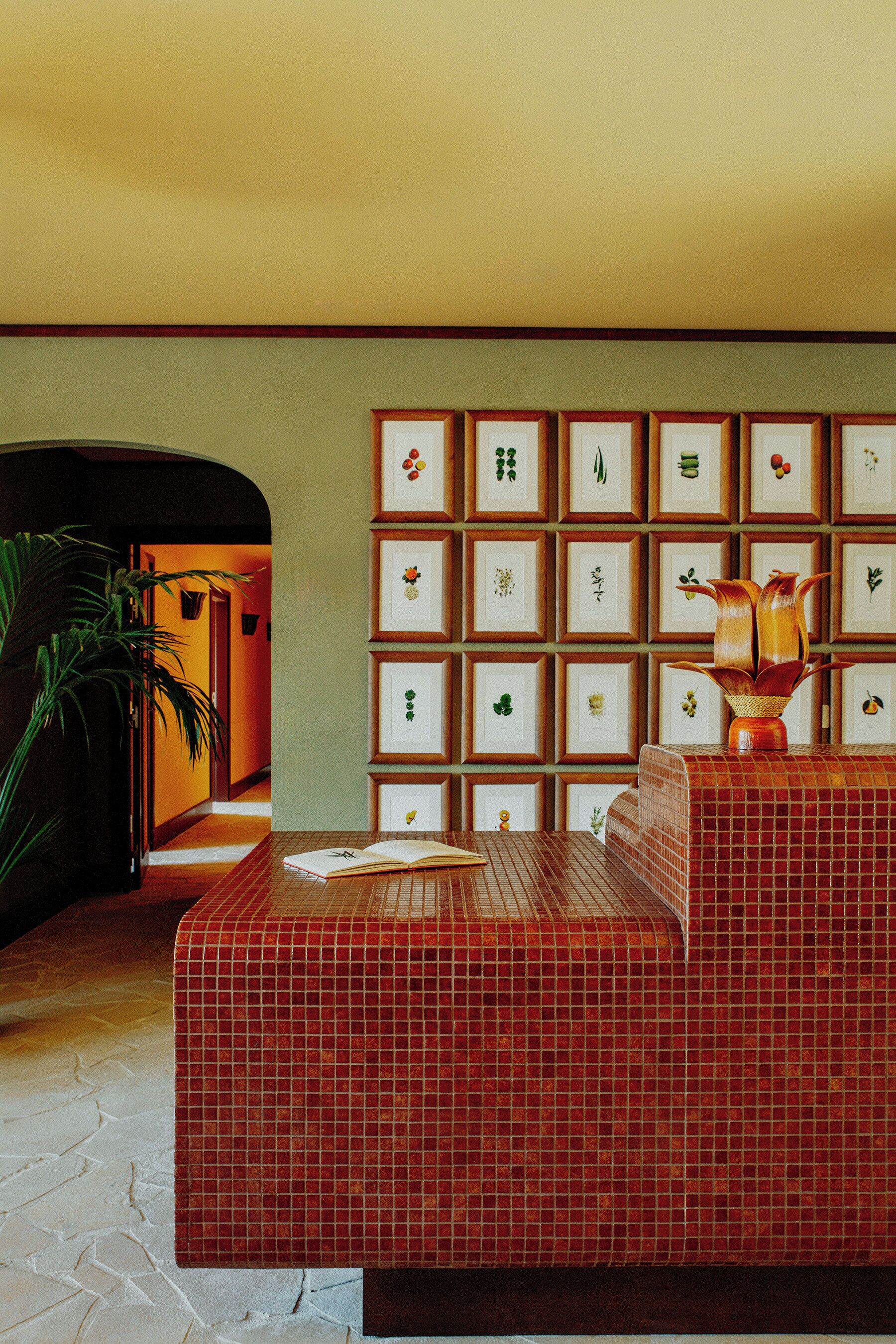 sauna, hot tub, steam room