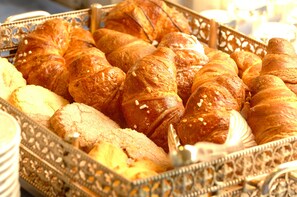 Daily buffet breakfast (EUR 18 per person)