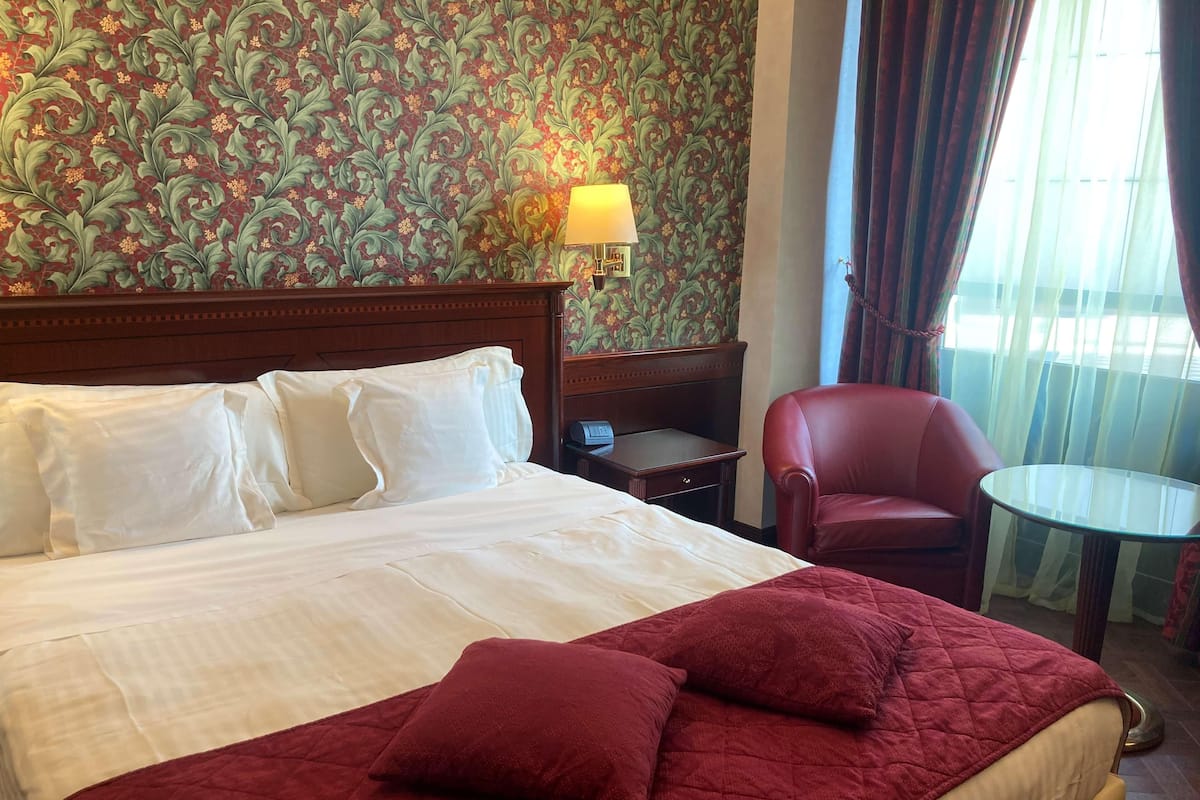 Ropa de cama hipoalergénica y minibar