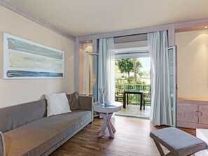 Minibar, in-room safe, desk, blackout drapes