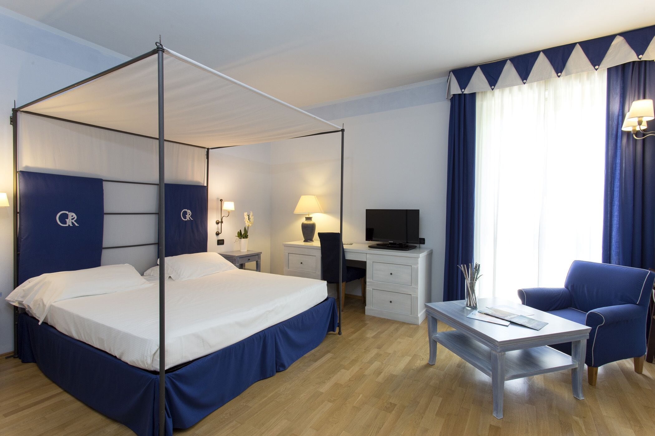 Minibar, in-room safe, desk, blackout curtains