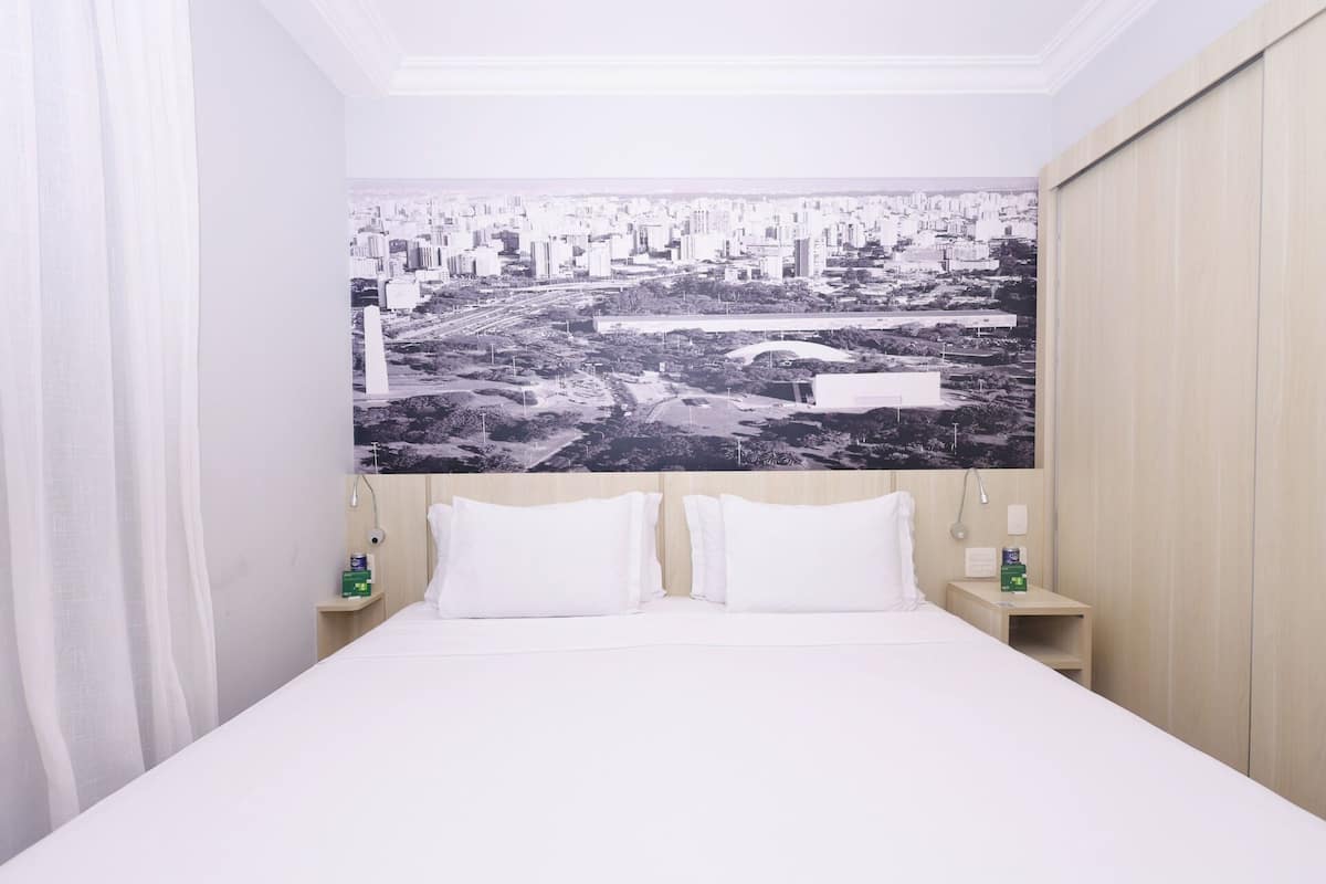 Suite Luxo King | Biancheria da letto ipoallergenica, minibar, una cassaforte in camera