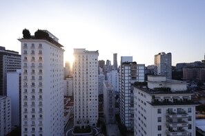 Quarto Business Class King | Blick auf die Stadt