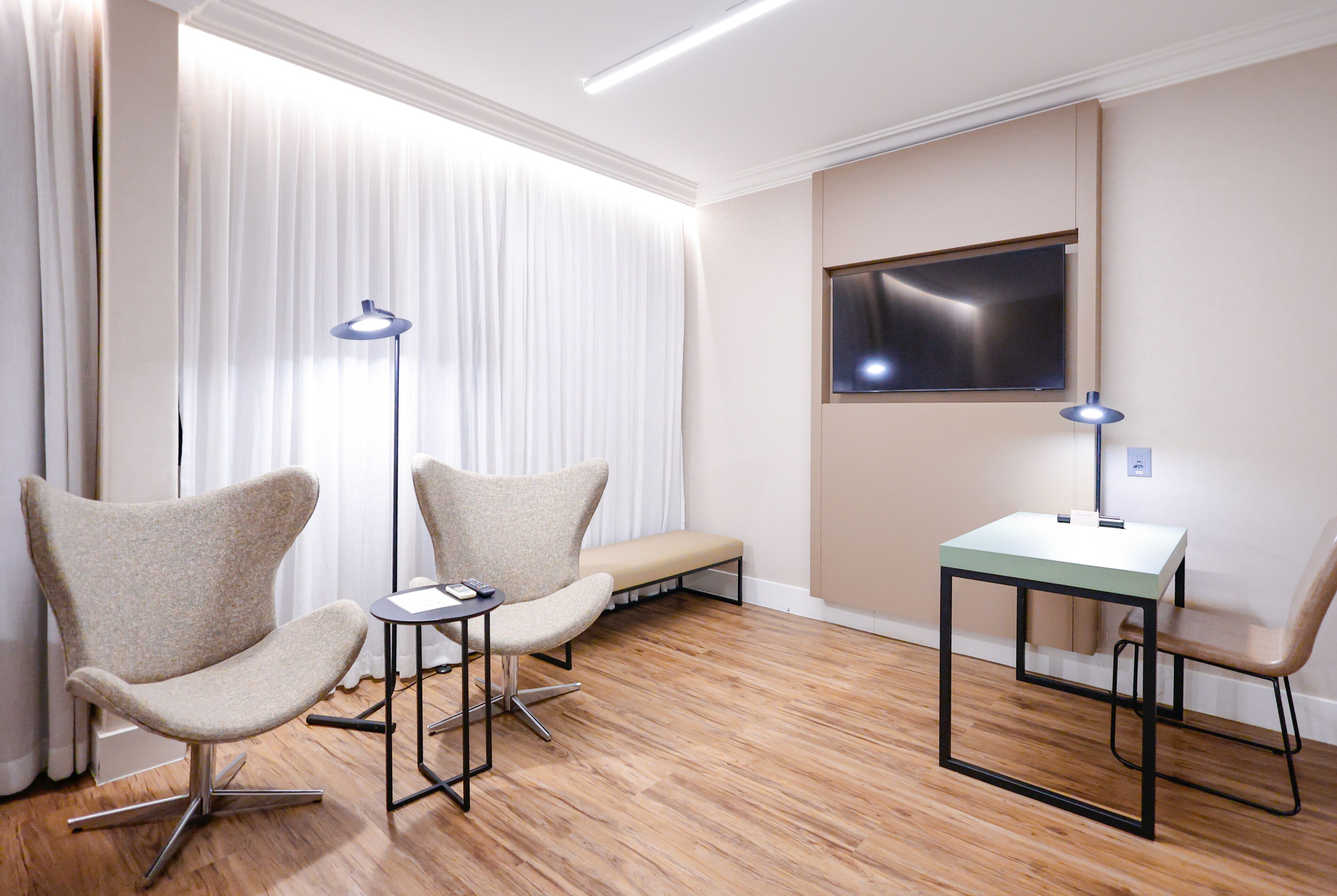 Suite Luxo Twin | Vista do quarto